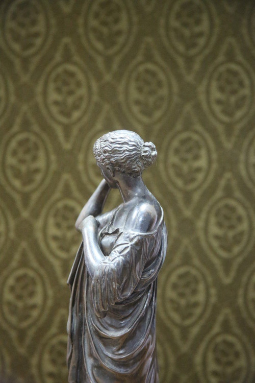 Diane de Gabies in bronze with brown patina, Late 19th Century