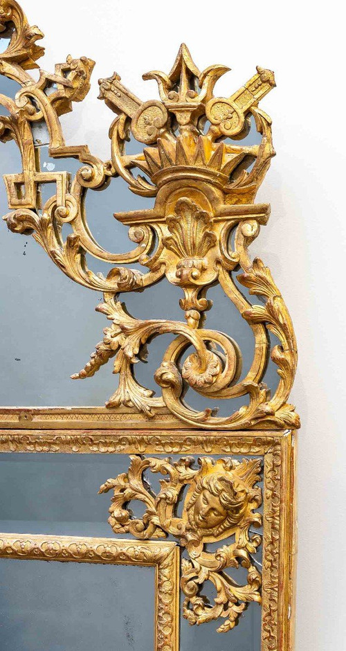 Large Louis XIV period gilded wood mirror with glazing beads