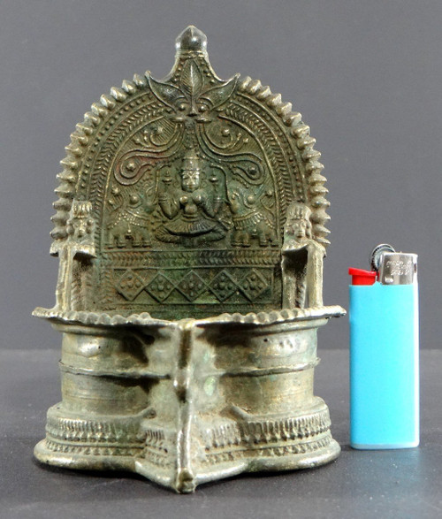 India, Early 19th Century, Bronze Oil Lamp Decor Goddess Lakshmi Anointed By Elephants