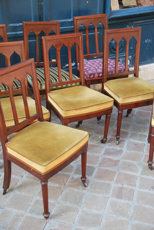 Suite De 8 Chaises En Acajou époque Restauration XIXe siècle