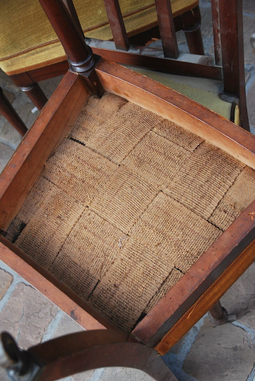 Suite De 8 Chaises En Acajou époque Restauration XIXe siècle