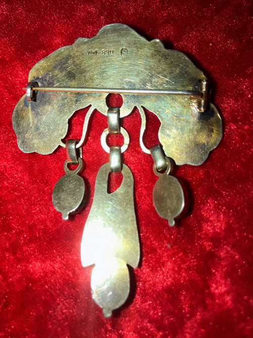 Art Nouveau period brooch, signed William Fuglede