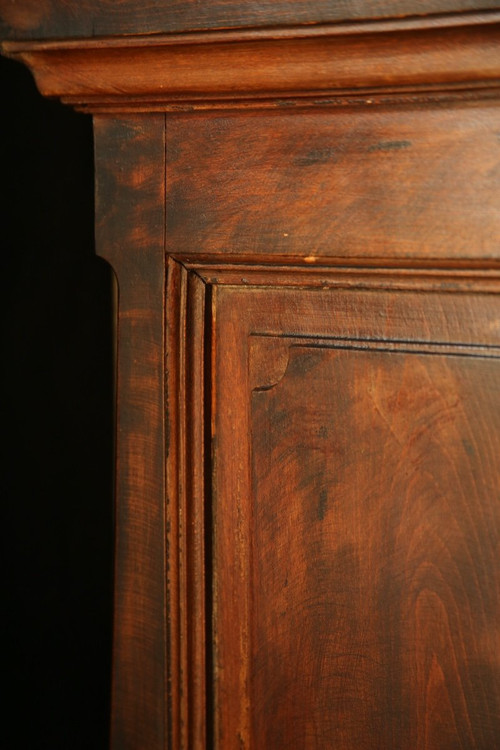 Neoclassical base in stained beech