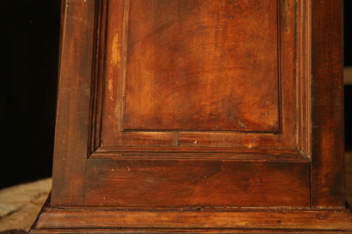 Neoclassical base in stained beech