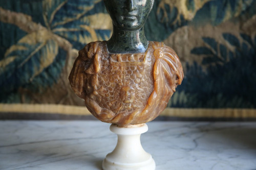 Busto in marmo di un imperatore in stile antico, XX secolo