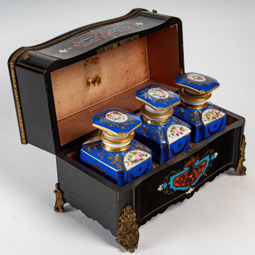 Coffret De Flacons De Parfums En ébène Et Marqueterie Boulle