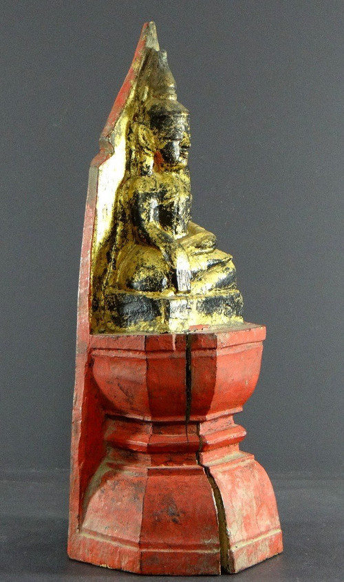 Thailandia, Cultura Tai Lu, Inizio XX Secolo, Scultura Buddha in legno laccato.