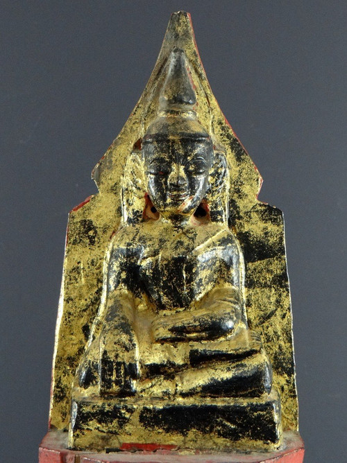 Thailandia, Cultura Tai Lu, Inizio XX Secolo, Scultura Buddha in legno laccato.