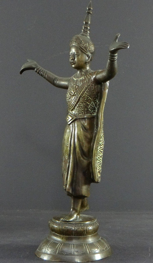 Thaïlande, Début Du XXème Siècle, Statue De Danseuse Traditionnelle En Bronze.