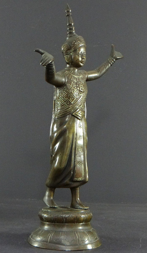 Thaïlande, Début Du XXème Siècle, Statue De Danseuse Traditionnelle En Bronze.