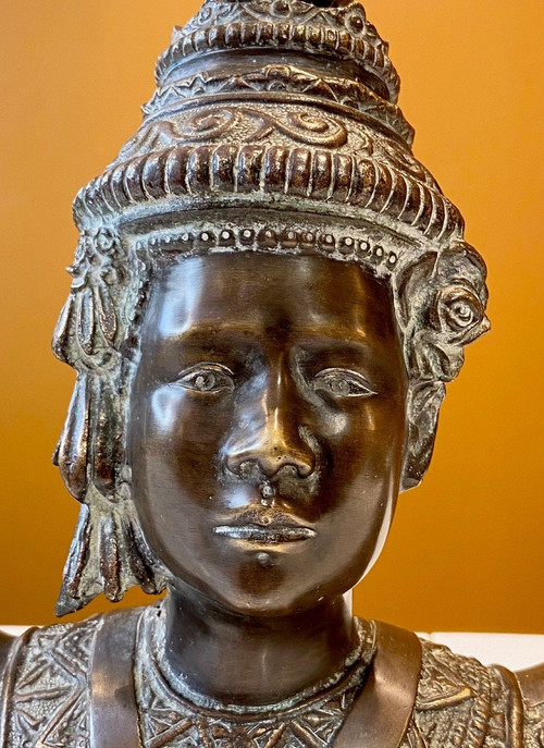 Thaïlande, Premier Tiers Du XXème Siècle, Buste En Bronze De Danseuse.