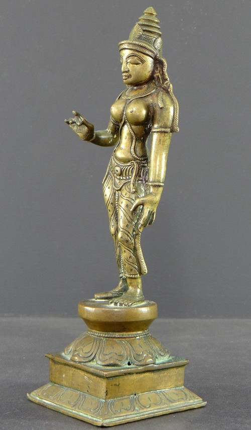 India, Late 19th - Early 20th Century, Bronze Parvati Statue.