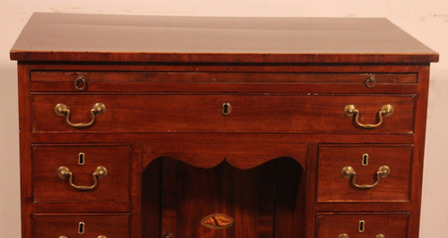 Petit Kneehole Desk En Acajou Du 18° Siècle George III