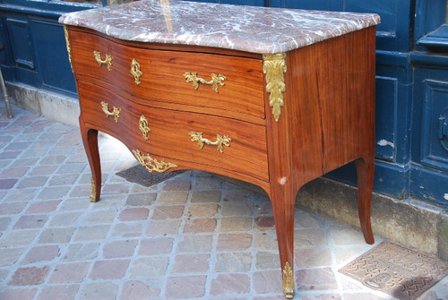 Elégante Commode En Satiné époque Louis XV