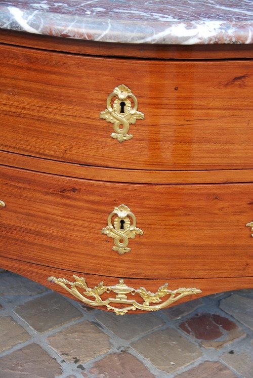 Elégante Commode En Satiné époque Louis XV