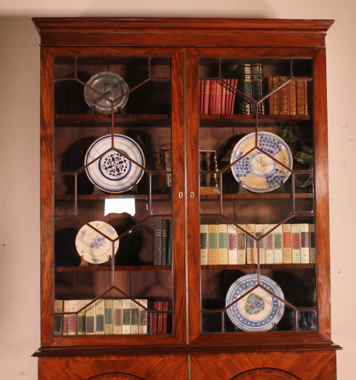 Hepplewhite Bookcase In Mahogany Circa 1775