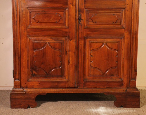 Walnut Wardrobe From the 17th Century - Italy