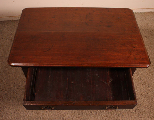 Oak Side Table -18 ° Century