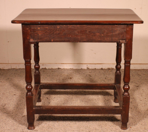 Oak Side Table -18 ° Century