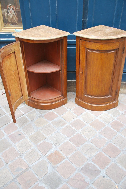 Pair of natural wood corner cupboards Late 18th century