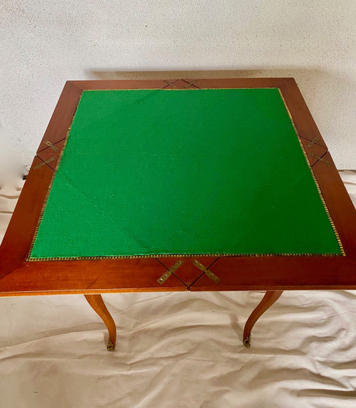 Table à jeux  "mouchoir"