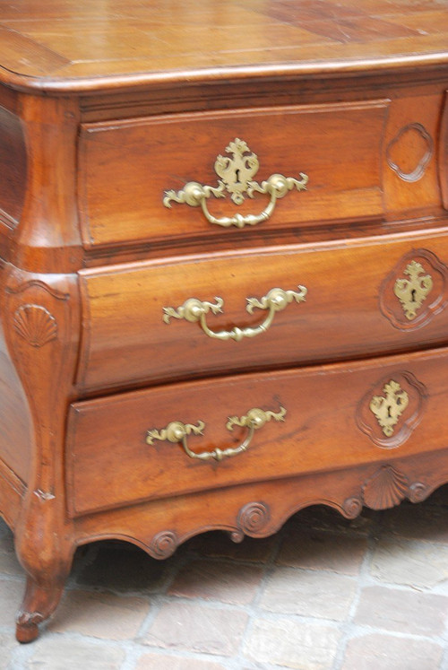 Bordelaise Commode In Walnut Eighteenth Century