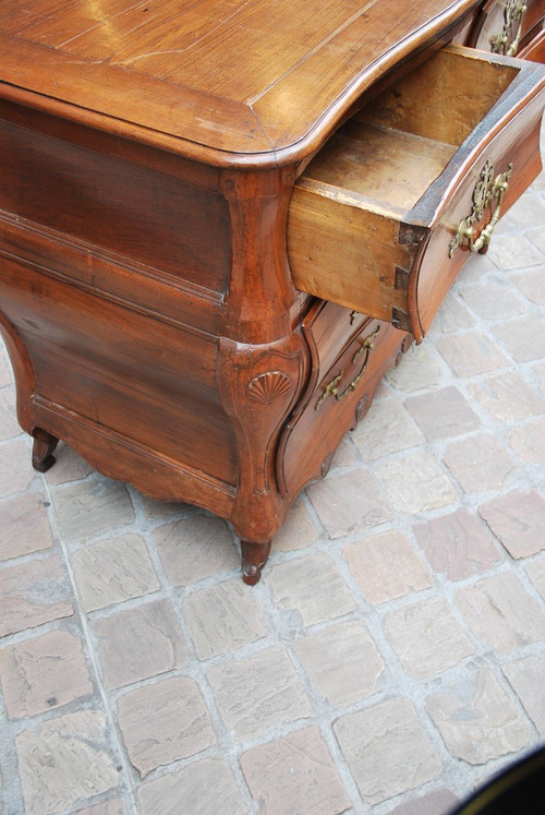 Bordelaise Commode In Walnut Eighteenth Century