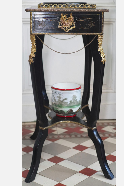 NAPOLEON III PLANTER