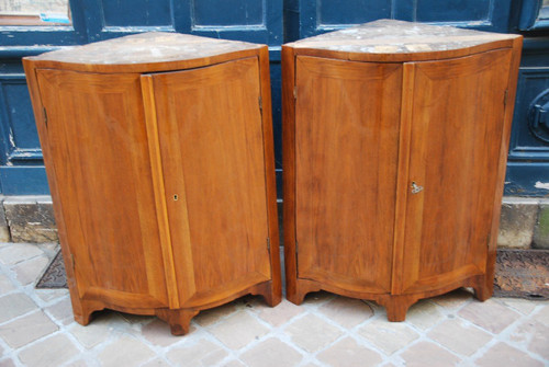 Pair of 18th century Natural Wood Corner Cabinet