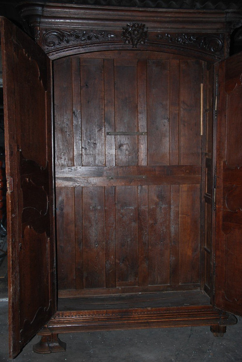 Important 18th Century Oak Chateau Wardrobe