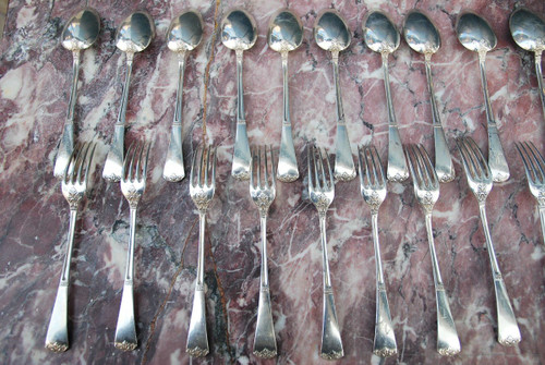 Suite Of 12 Silver Dessert Cutlery From The Nineteenth Century