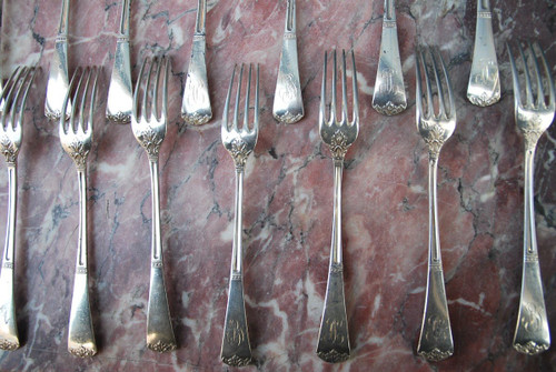 Suite Of 12 Silver Dessert Cutlery From The Nineteenth Century