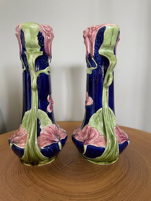 Paire de vases Art Nouveau en Barbotine