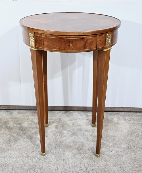 Light Mahogany Pedestal Table, Louis XVI / Directoire taste – Late 19th century