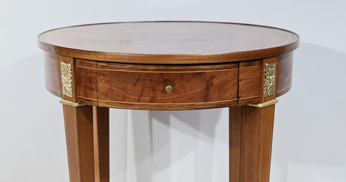 Light Mahogany Pedestal Table, Louis XVI / Directoire taste – Late 19th century