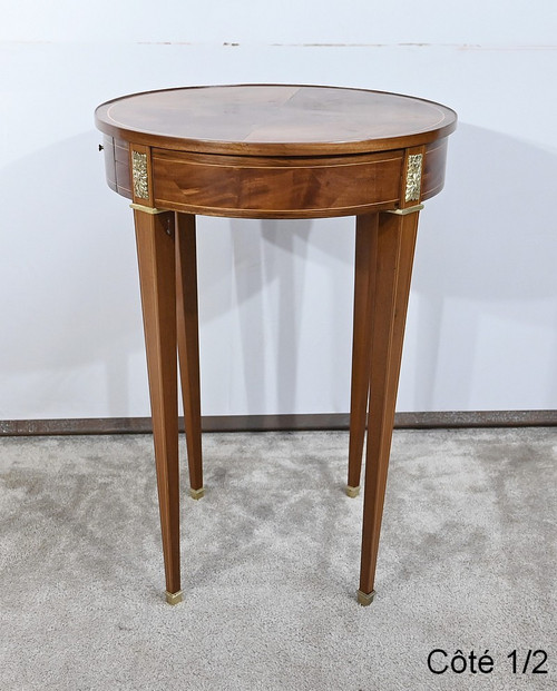 Light Mahogany Pedestal Table, Louis XVI / Directoire taste – Late 19th century