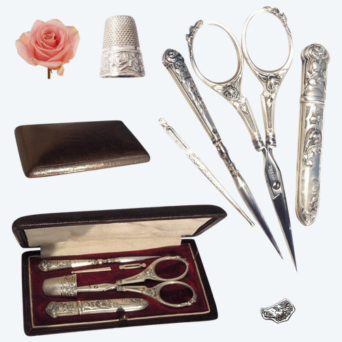 Embroidery sewing set Art nouveau box roses