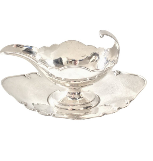 Saucière en argent en forme de navette, 19ème