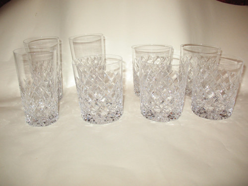 8 cut crystal glasses decorated with lattices on a starry background, 20th century