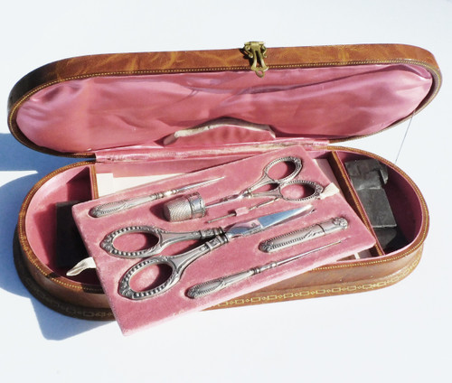 Sewing kit old solid silver linen scissors to embroider early 20th century leather box