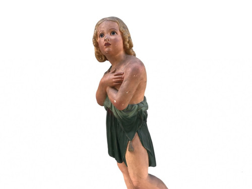 Statuette en plâtre peint d'une jeune femme vers 1940