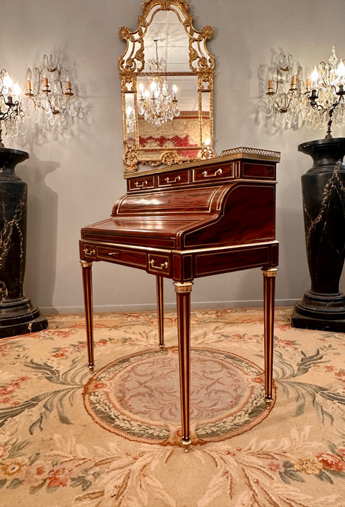 Small Cylinder Desk In Flamed Mahogany Louis XVI Style 19th Century