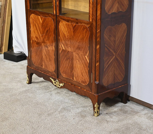 Small Showcase Library, Louis XV style – Mid 19th century