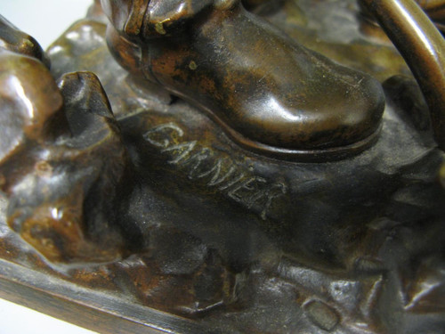 Bronzo del XIX secolo di J. Garnier. Lavoratore trasportatore.