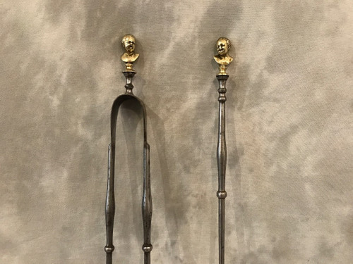 Set of a shovel and pliers in iron and bronze from the early 19th century