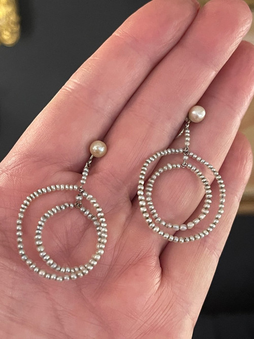 Pair Of Earrings In White Gold And Fine Pearls