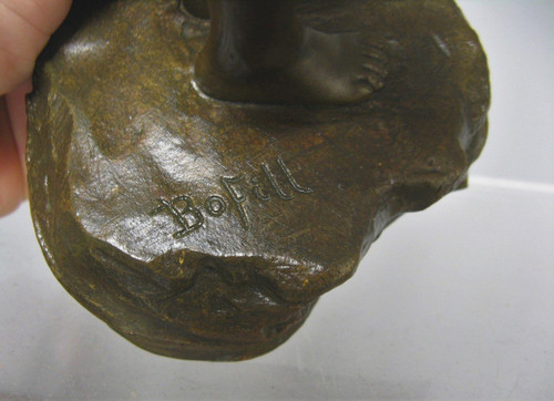 Bronzeskulptur „Kleine Sängerin“, signiert von Antoine Bofill.