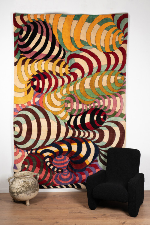 Carpet, or tapestry, with spiral patterns and made of wool. Contemporary work.