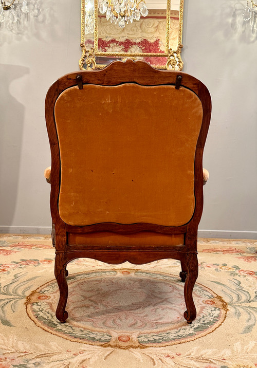 Important Armchair With Walnut Frame, Regency Period Circa 1720