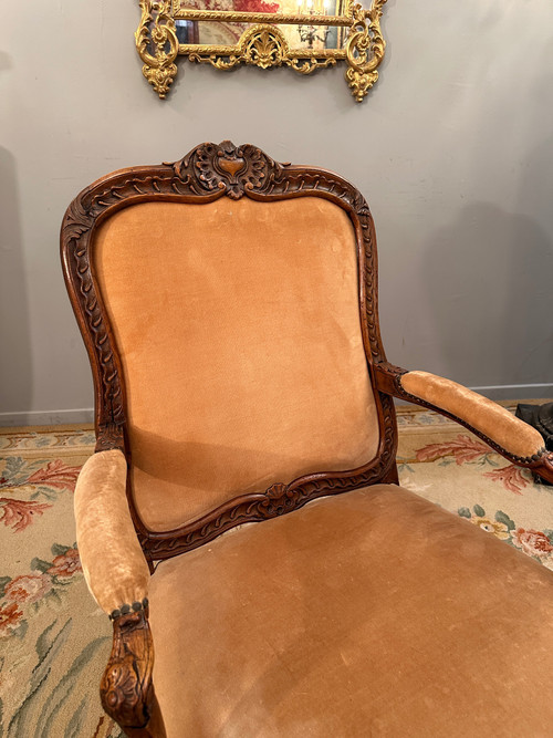 Important Armchair With Walnut Frame, Regency Period Circa 1720